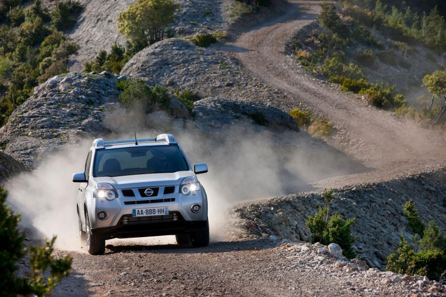  Nissan X-Trail 2011 года  (фото 18 из 37)